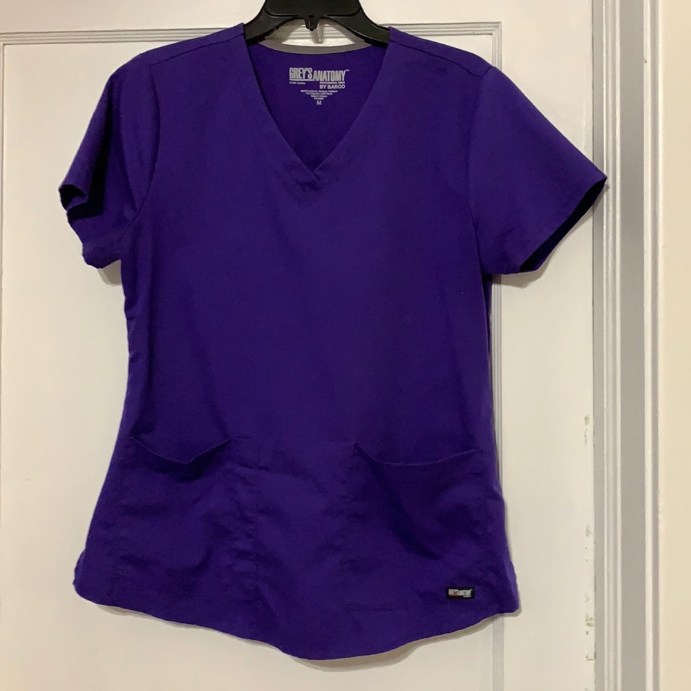 EUC Grey’s Anatomy grape scrub top